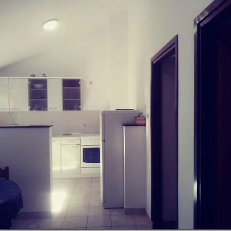 Two-bedroom Near Sea 2